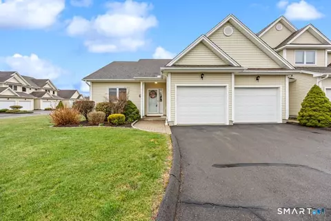 12 Spindle Hill Rd #5E, Wolcott, CT 06716