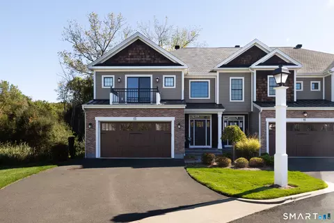 13 Yorkshire Ct #13, Farmington, CT 06032