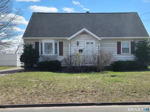 103 Risley St, East Hartford, CT 06118