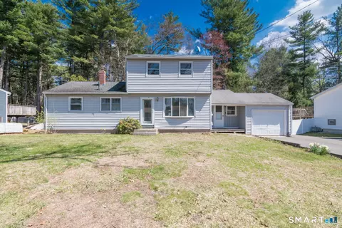 4 Debbie Ln, Enfield, CT 06082