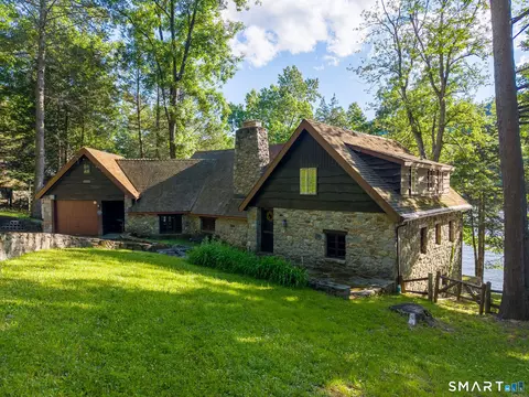 23 Echo Dr, New Milford, CT 06776