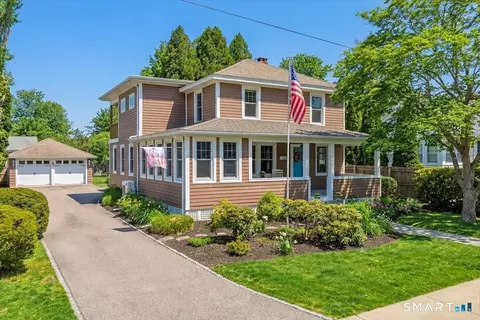 51 Ocean View Ave, Mystic, CT 06355
