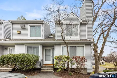 20 E Pembroke Rd #4, Danbury, CT 06811