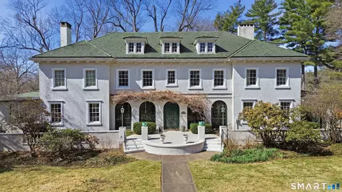 11 Sycamore Rd, West Hartford, CT 06117