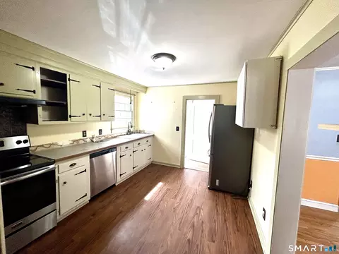 7 College Ave, Torrington, CT 06790 photo 3
