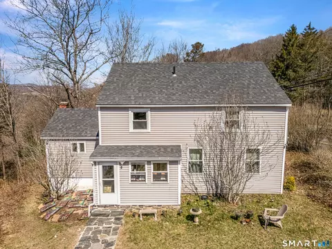 214 Pumpkin Hill Rd, New Milford, CT 06776