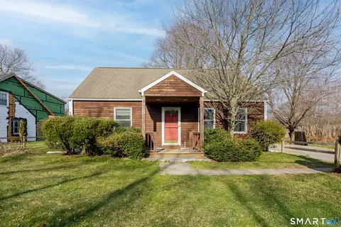 13 Fairchild Dr, Bethel, CT 06801