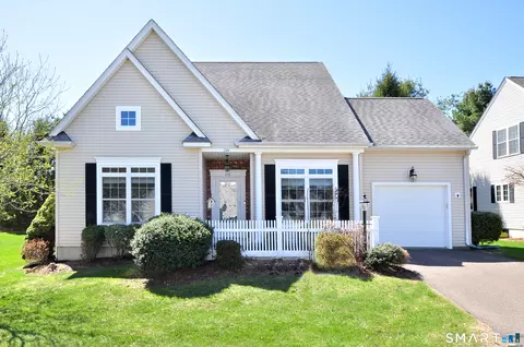 246 Kenswick Ln #246, Windsor, CT 06095