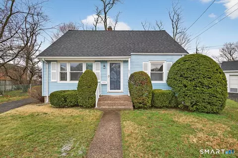 321 Franklin Rd, Hamden, CT 06517