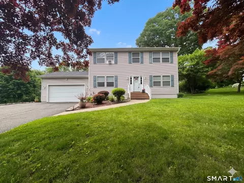 20 Driftway Rd, Danbury, CT 06811