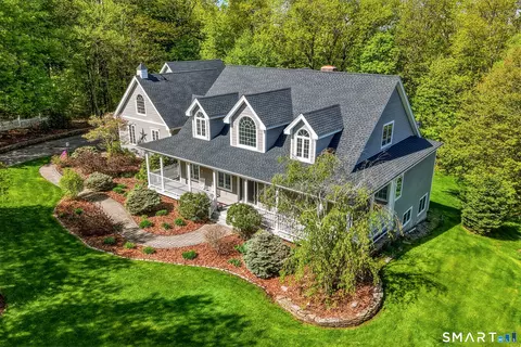 44 Mulberry Ln, Somers, CT 06071