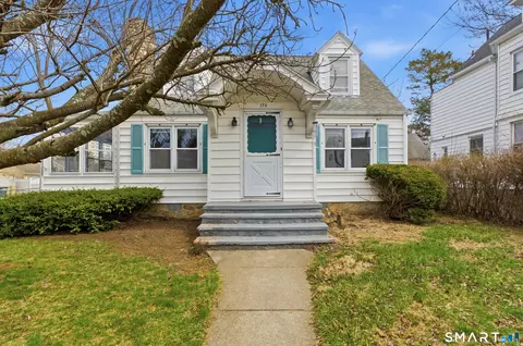 170 Hillside Ave, Bridgeport, CT 06604