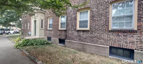 580 Wilmot Ave #2, Bridgeport, CT 06607