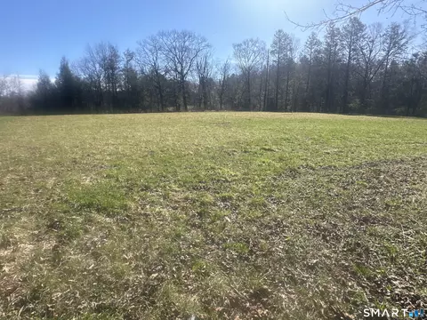 0 Newcomb Rd, Litchfield, CT 06759