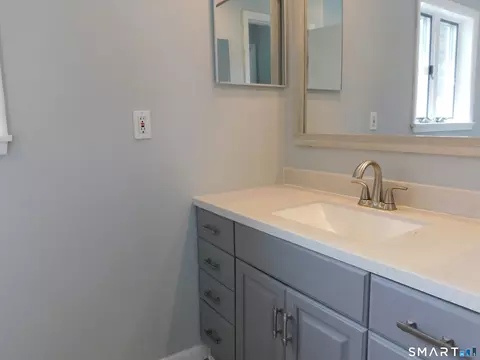 Bath - 47 Spring St, Wallingford, CT 06492 photo 3 of 4