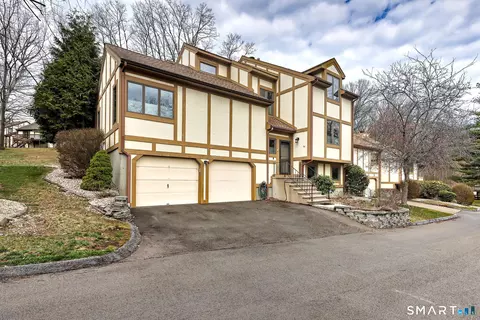 690 Forest Rd #771, West Haven, CT 06516