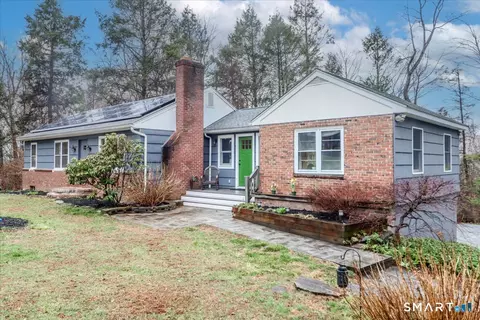 20 Mountain View Ter, New Milford, CT 06776
