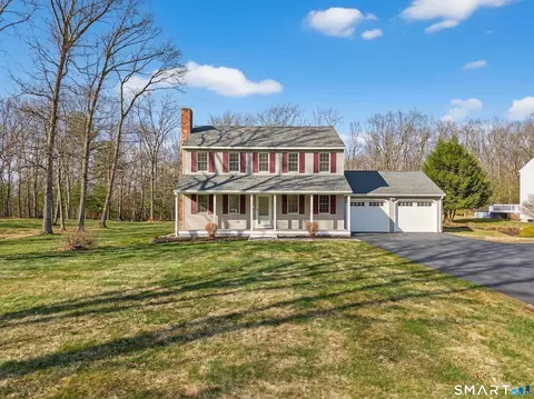 31 Hebert Ln, Woodstock, CT 06281