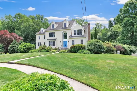 65 Arrowwood Pl, Stratford, CT 06614