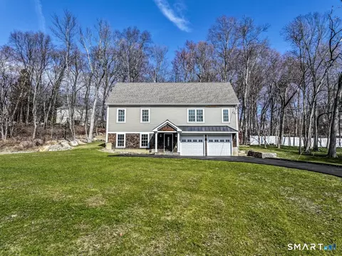53 Pembroke Rd, Danbury, CT 06811