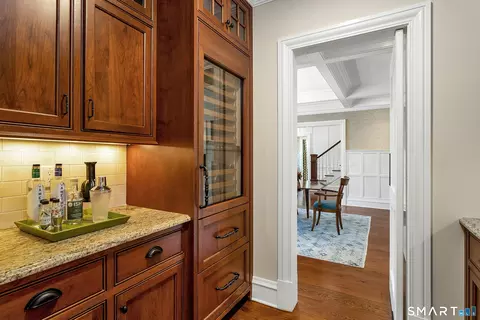 Entry Way - 206 Umpawaug Rd, Redding, CT 06896 photo 3 of 4