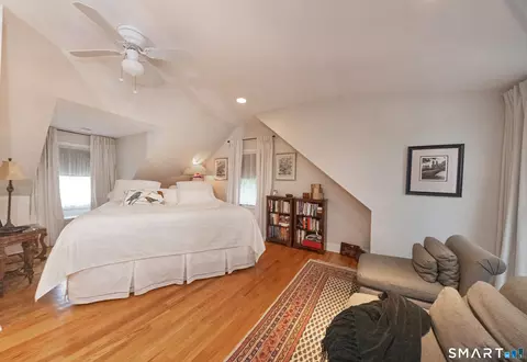 Bedroom - 100 Pratt Rd, Clinton, CT 06413 photo 1 of 4
