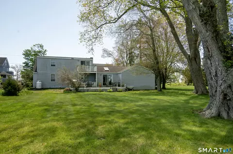 Exterior - 100 Pratt Rd, Clinton, CT 06413 photo 4 of 4