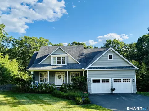 4 Red Fox Ct, New Fairfield, CT 06812