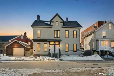 57 Milne St, Bridgeport, CT 06604