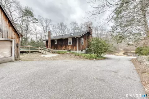 Exterior - 467 Providence Tpke, Hampton, CT 06247 photo 1 of 8