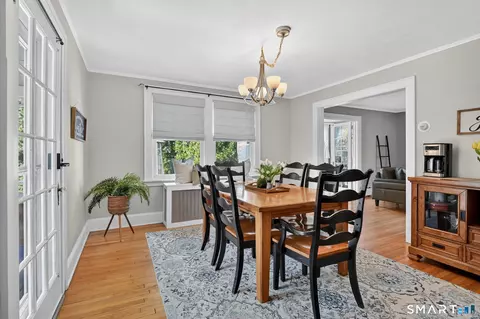 31 Somerset St, Wethersfield, CT 06109