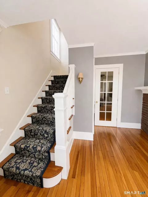 31 Somerset St, Wethersfield, CT 06109