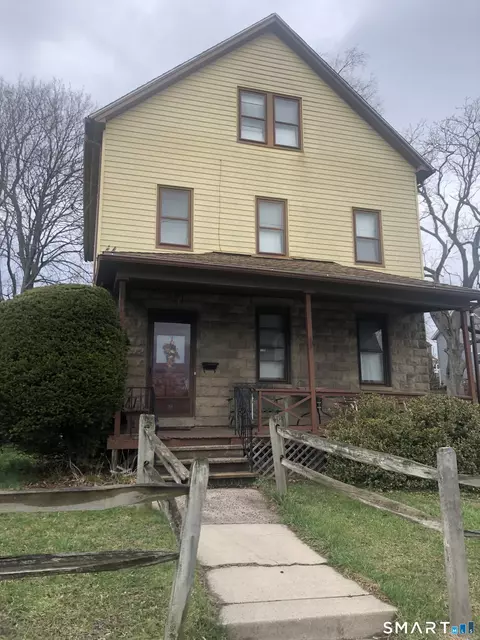 161 Spring St, Meriden, CT 06451