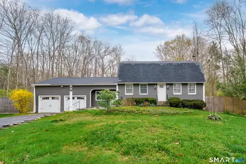 10 Victoria Ln, Marlborough, CT 06447