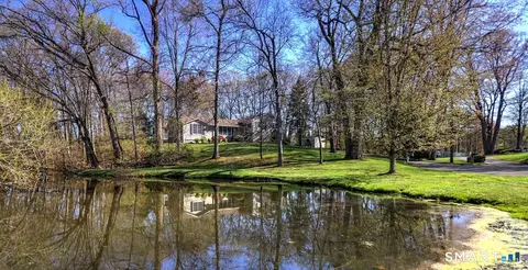 195 Margaret Ln, Orange, CT 06477