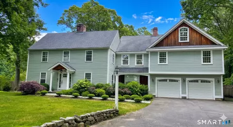 34 Wildcat Springs Dr, Madison, CT 06443