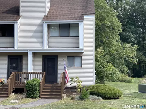 82 Spice Hill Dr #82, Wallingford, CT 06492