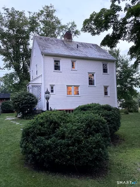 19 Church St, Plainfield, CT 06374