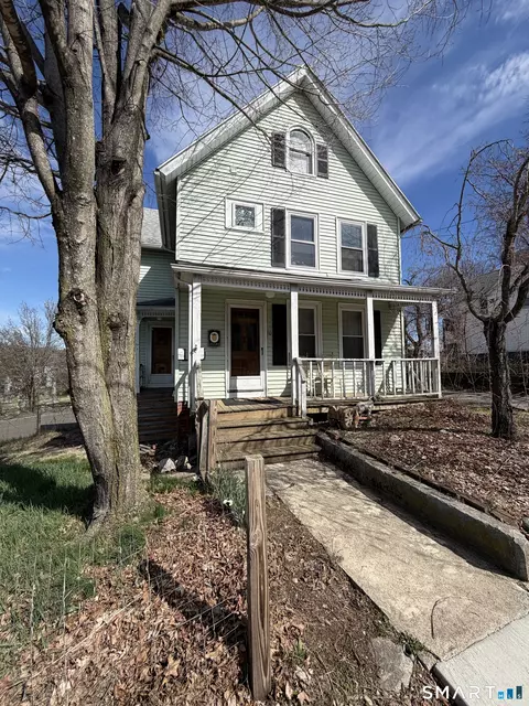 70 Meadow St, Ansonia, CT 06401