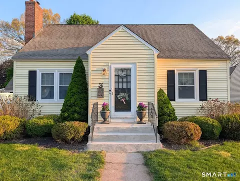36 Marshall Rd, Manchester, CT 06040
