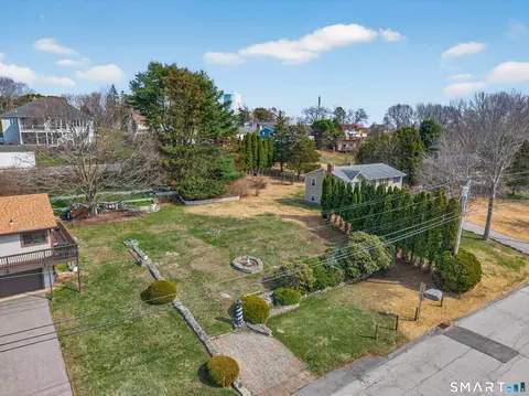 322 Virgo Dr, Groton, CT 06340