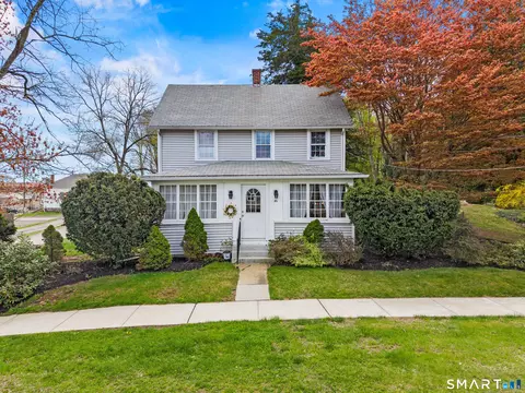 46 Main St, Centerbrook, CT 06409