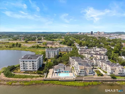 13 Harbour Close Close #13, New Haven, CT 06519