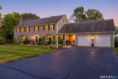 1 Maple Ln, Thompson, CT 06277