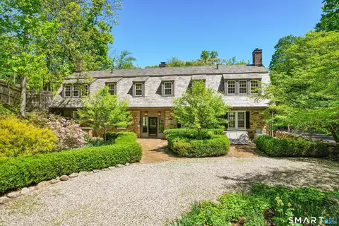 4 Old Barlow Mountain Rd, Ridgefield, CT 06877