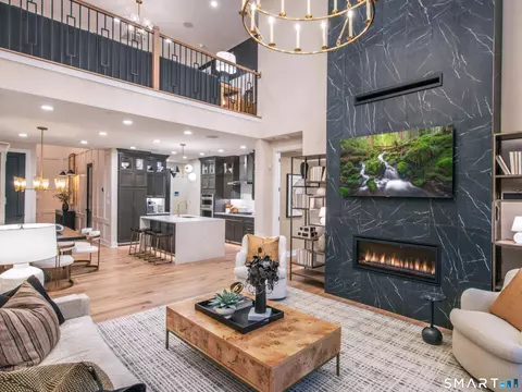 3 Elmwood Ct #HOME 26, Brookfield, CT 06804