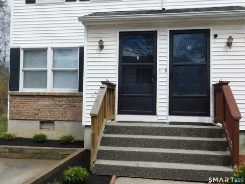 70 Church St #D-1, North Canaan, CT 06018