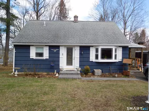 21 Sunrise Dr, Torrington, CT 06790