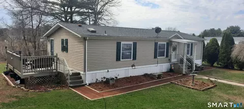 10 Elizabeth Ln, Windham, CT 06256