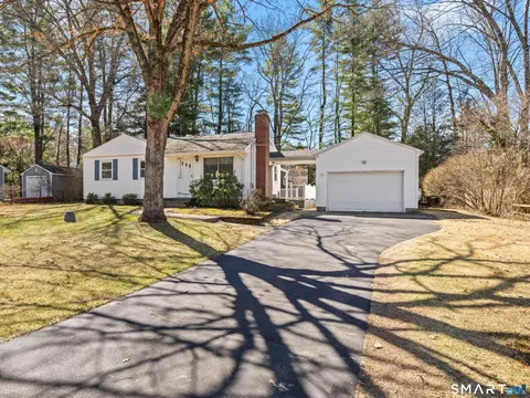 13 Silver Dr, Burlington, CT 06013